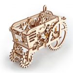 traktor mechaniczny zdjęcie prezentacyjne