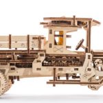 ugears ciężarówka ugm-11 z boku